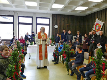 Palmsontag in St. Crescentius - Beginn der Heiligen Woche (Foto: Karl-Franz Thiede)